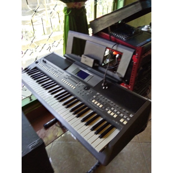 keyboard yamaha Psr-s670