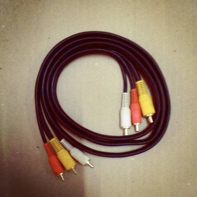 Kabel RCA KW1 terbaik