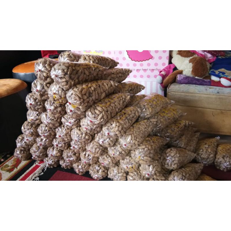 

kacang randang dan makanan khas sumatra barat