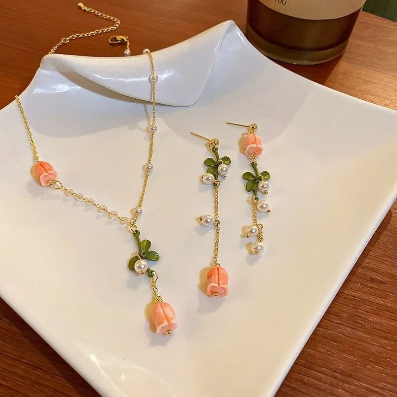 Anting Mutiara Bentuk Bunga Valley Warna Pink Gaya Korea