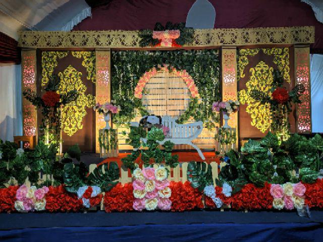 Daun Juntai Artificial