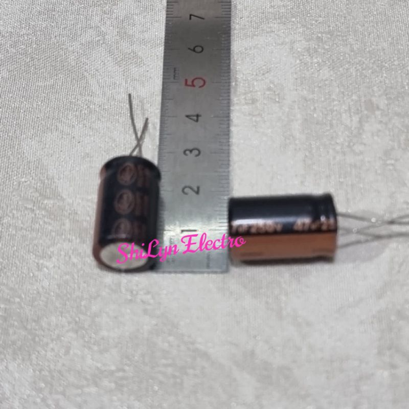 ELCO 47UF 250V LELON