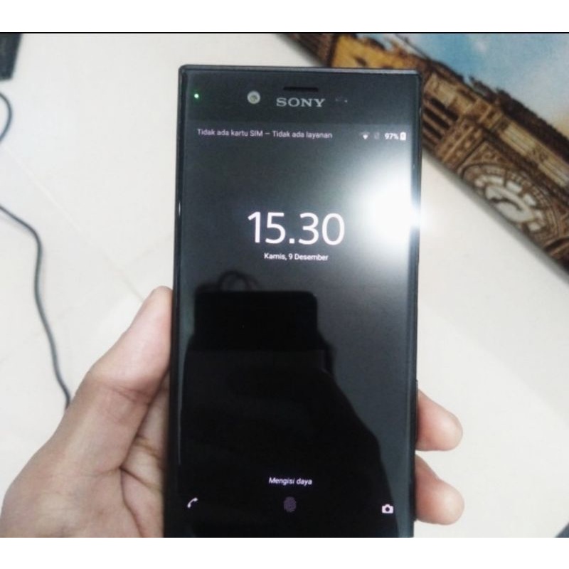 SONY XPERIA XZS RAM 4GB INTERNAL 32GB ORIGINAL AU ( Bukan Docomo )  MULUS