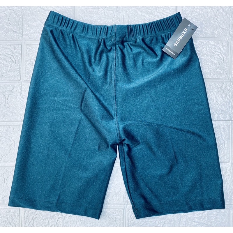 Celana Strit pendek / celana Short Wanita Dewasa Size L Bahan Licin