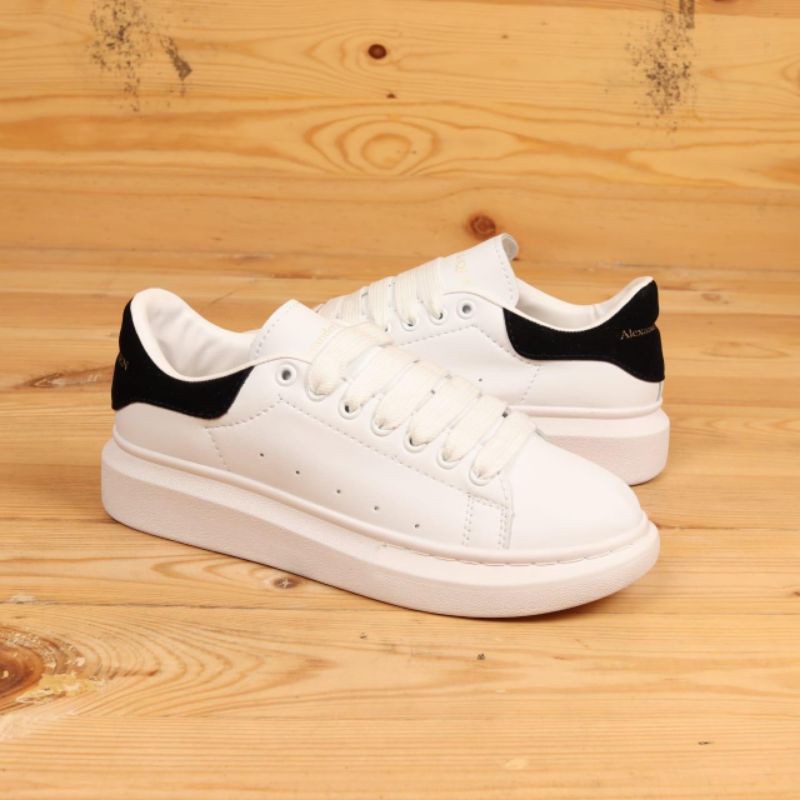 travis scott sb dunk release date