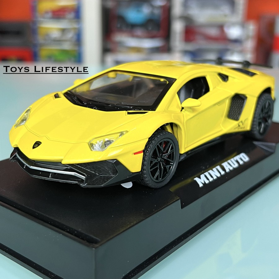 Mobil MiniAuto Diecast - Lamborghini Aventador SV Skala 1:32