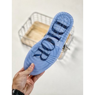  Sepatu  Basket Model Dior  X Air Jordan  1 High Og Dior  Joint 