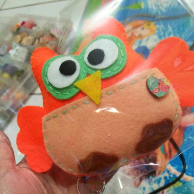 Owl flanel ( aplikasi ) gantungan kunci