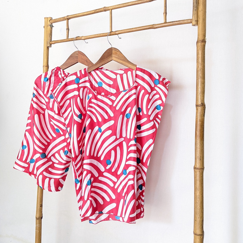 Baju Tidur Tanpa Lengan Piyama Krill Setelan Midi Homewear Homey Dress Baby Doll Dewasa Nyaman Di Rumah Santai WFH Rayon One Set Pajamas-Webbing Pink