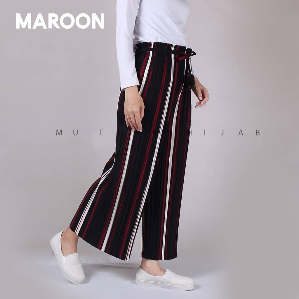 Celana Kulot Model High Waist Longgar Lebar Gaya Casual Celana Kulot Model High Waist Longgar Lebar Gaya Casual