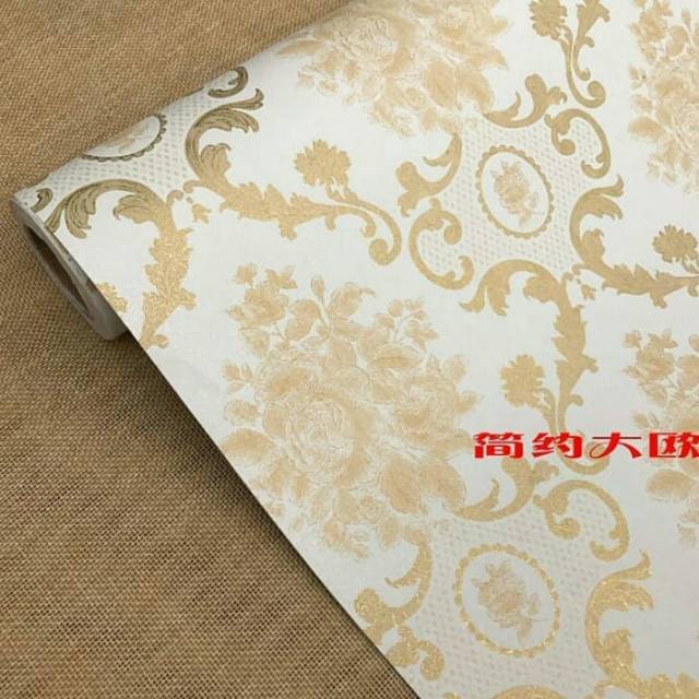 Wallpaper Dinding Motif Batik Gold Krem Ukuran Panjang 10Meter x Lebar 45CM