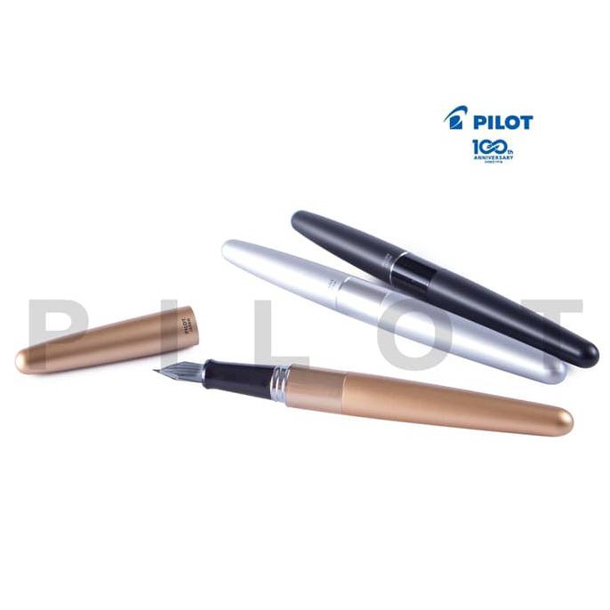 

DISKON Pilot Pen "MR" / Fountain Pen / Pen Tinta - Hitam F DR408