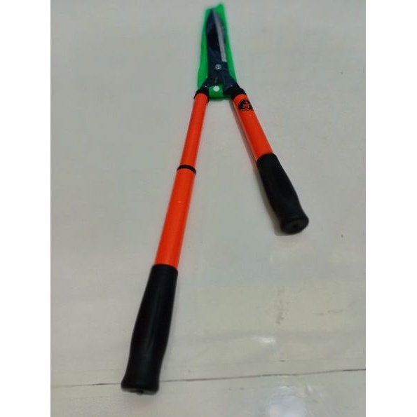 GUNTING RUMPUT BESAR TAJAM GAGANG BESI LAPIS KARET PENGAMAN 2 Varian