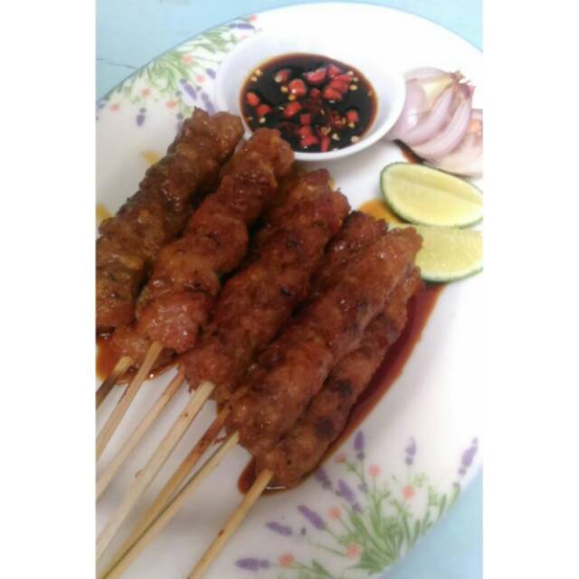 

Sate babi laris manis