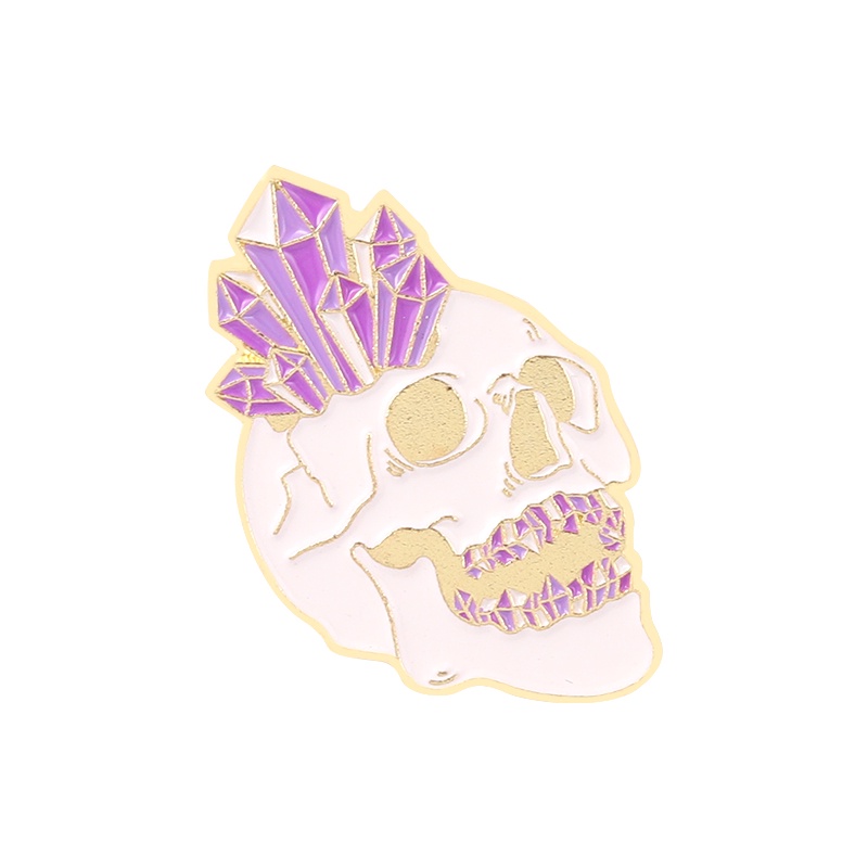 Bros Pin Enamel Desain Tengkorak Hias Kristal Untuk Aksesoris Topi Halloween