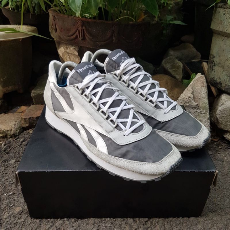 Reebok Aztec grey white