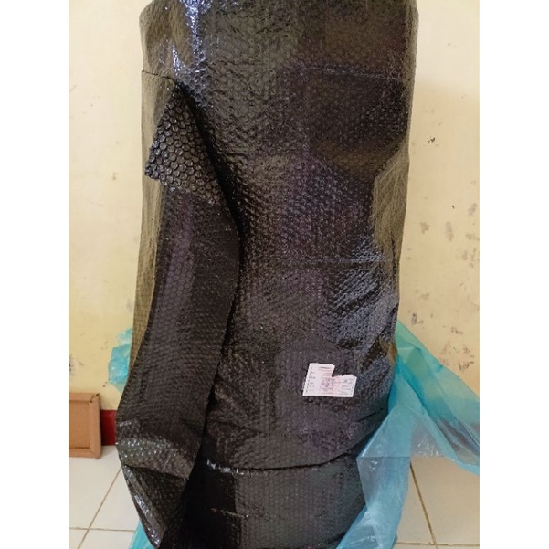 

Bubble Wrap Hitam 50 M x 125 Cm termurah