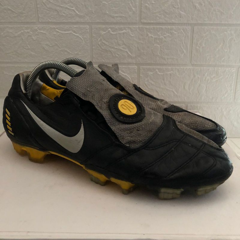 Nike T90 Laser III FG K-Lea size 42,5 insole 27cm.