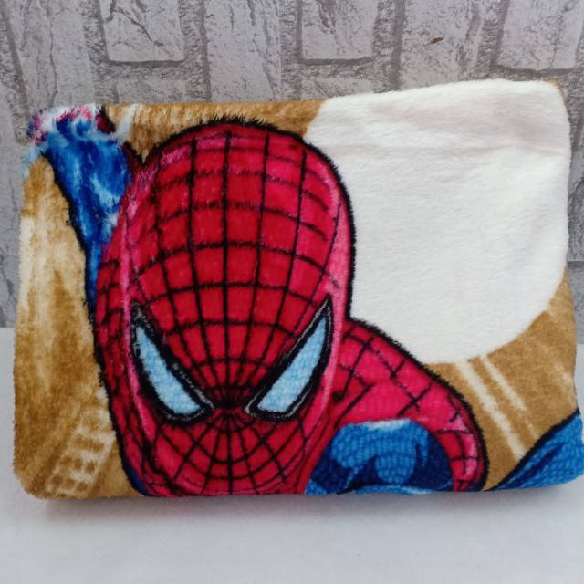 Selimut karakter anak Spiderman