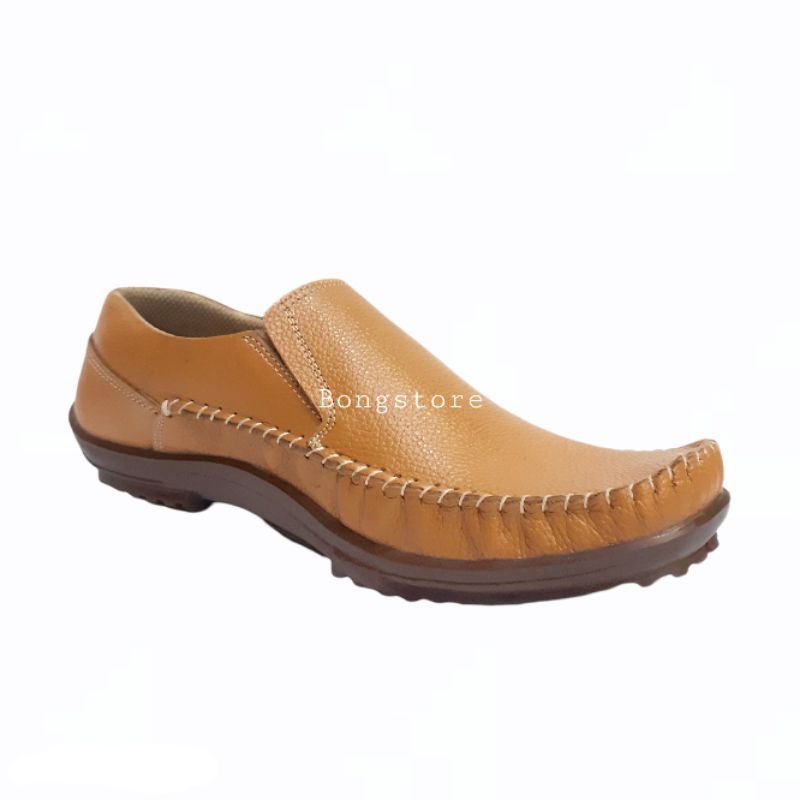 sepatu casual pria slip on terhits 2021