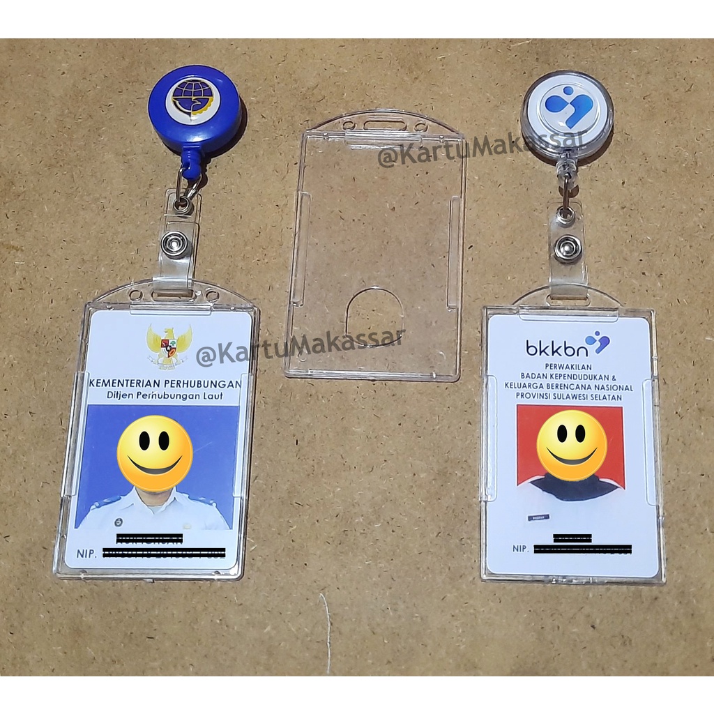 

Paket Gantungan ID Card Nametag Frame Tempat Transparan + Yoyo ID Card dan Stiker Yoyo