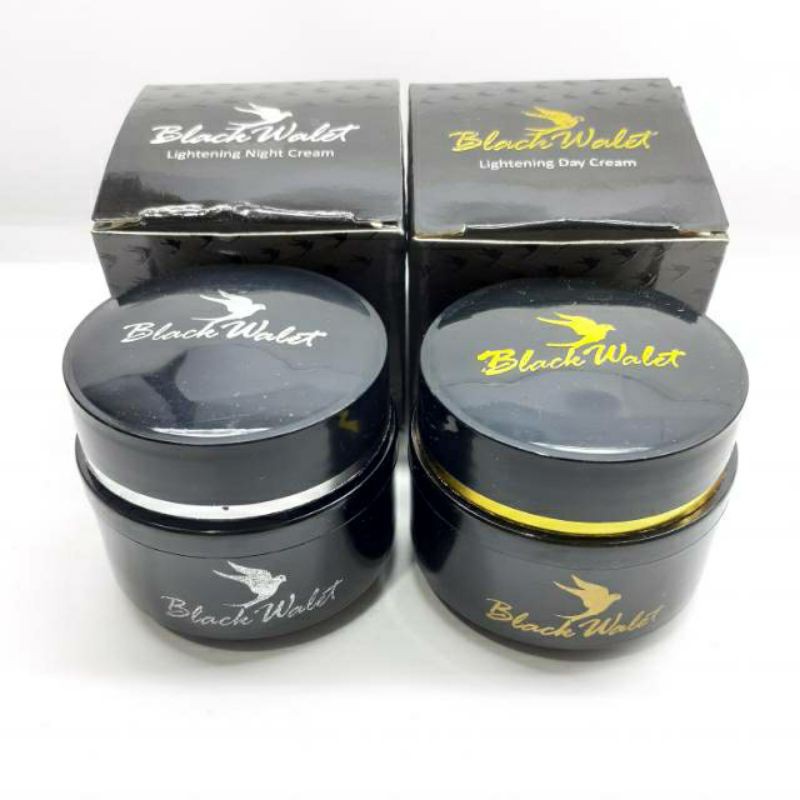

BEAUTY - CREAM WAJAH DAY / NIGHT BLACK WALET OIGINAL