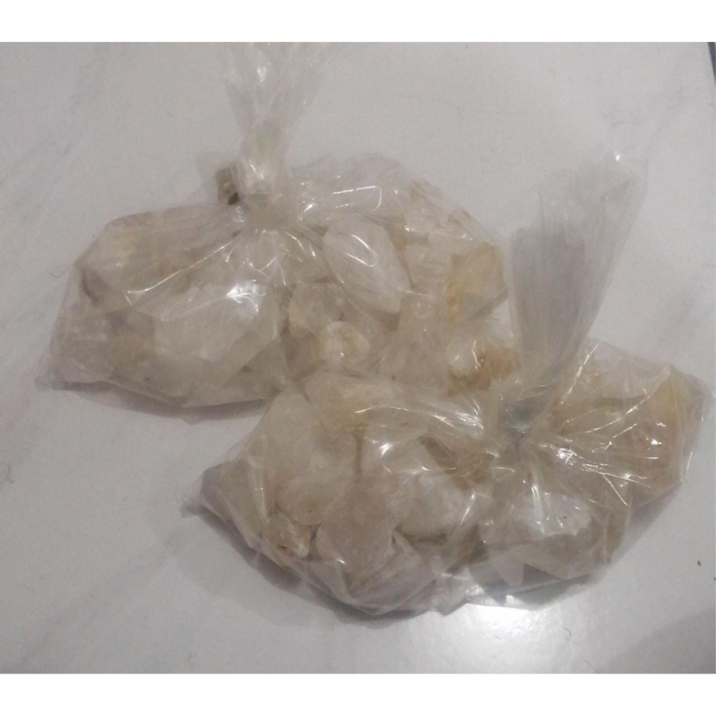 

Batu rough besar Quartz (bukan snow kuarsa/kuarsa putih) Lokal Nusantara 1 kg