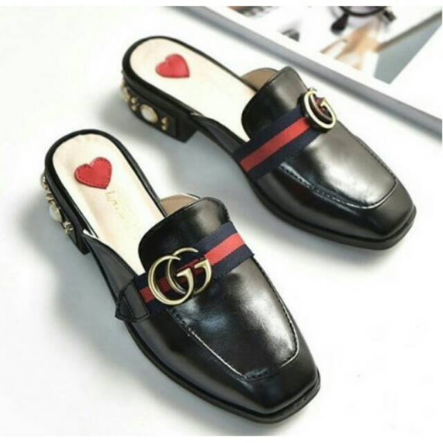 gucci pearl loafer