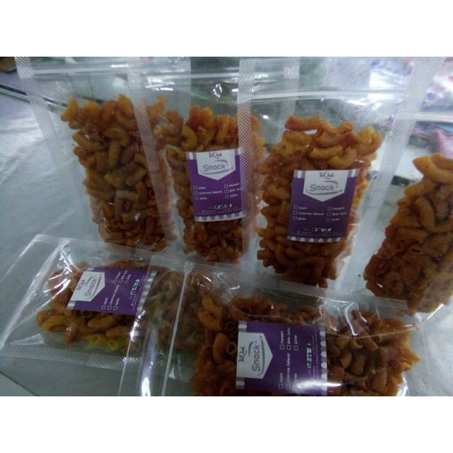 

Makaroni, pangsit, cimpring, sistik