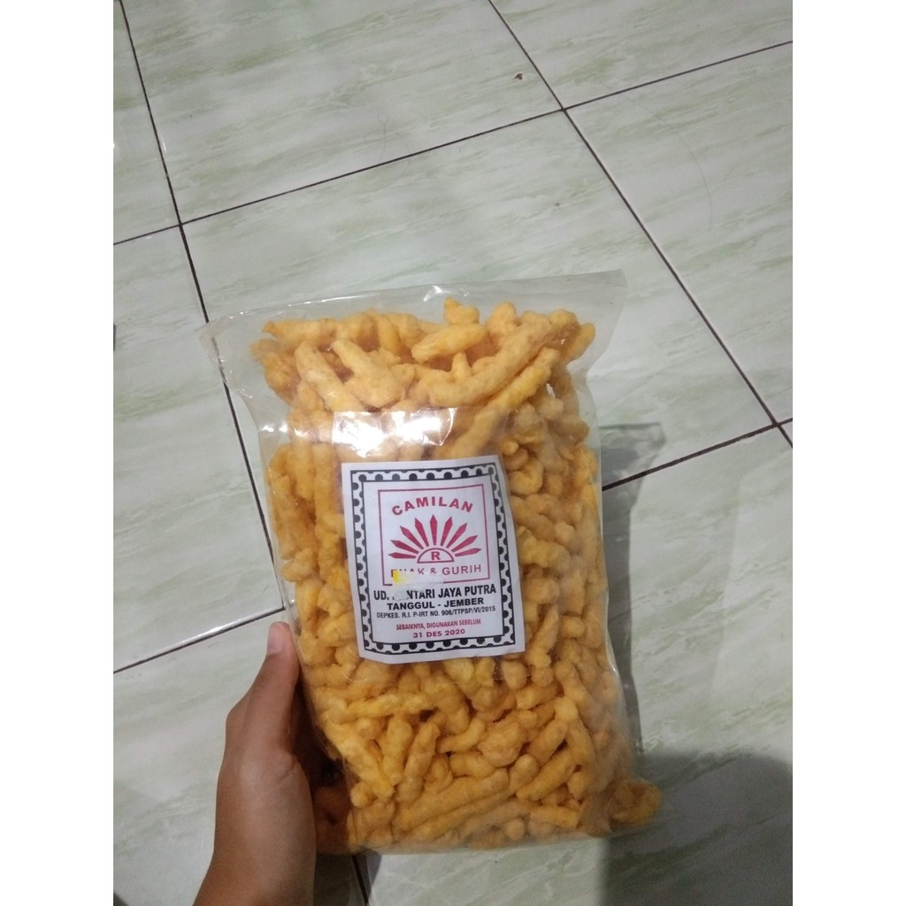 

SNACK TWISKO JAGUNG ASIN HALAL