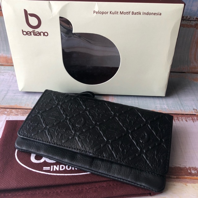 Berliano Dompet Menik Sidomulyo hitam