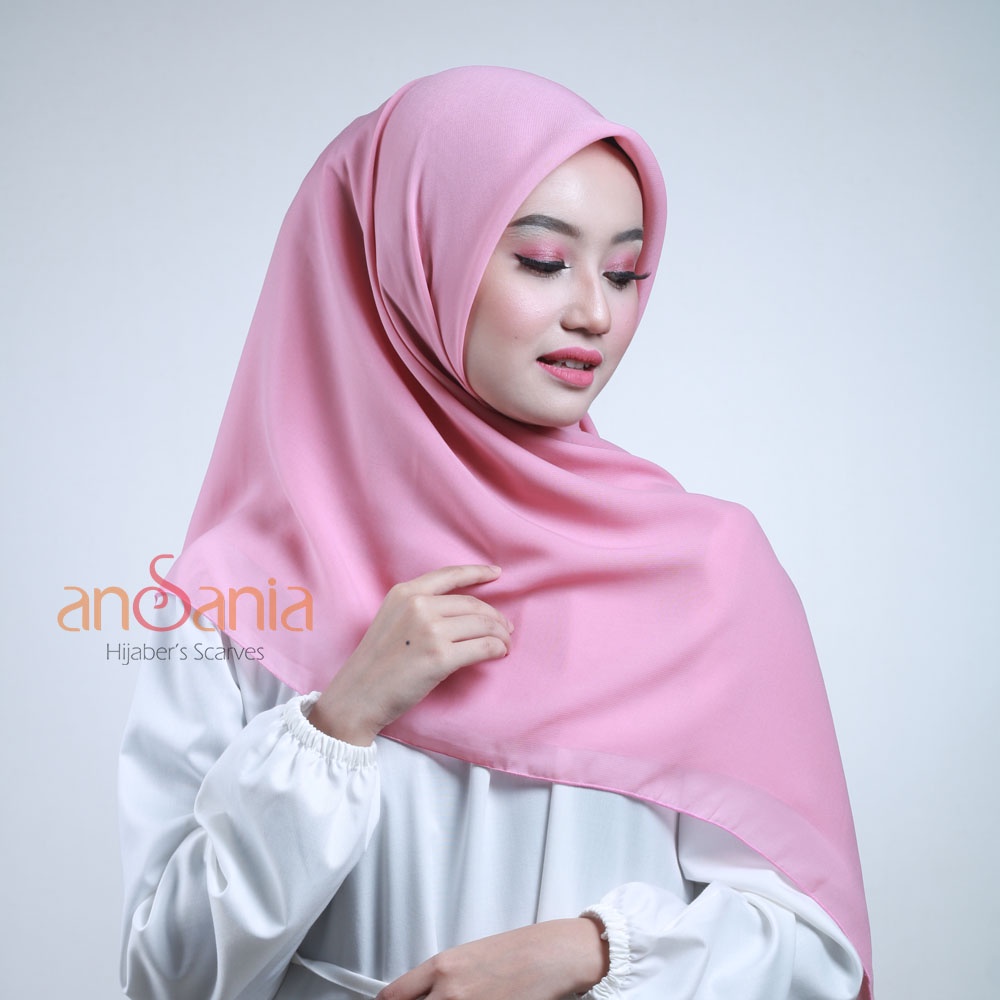 Ansania - Hijab Bella Square Ansania Kerudung Segi Empat Polos Seri Warna A / Xtra - Jilbab Pollycotton Premium Kerudung Segi Empat Hijab-Rose Baby Tua