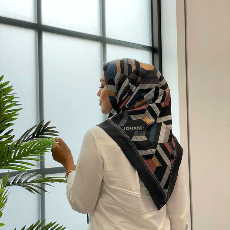 JOURNEY MORA / HIJAB SEGI EMPAT JOURNEY