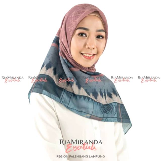 Manjau scarf ria miranda wastra