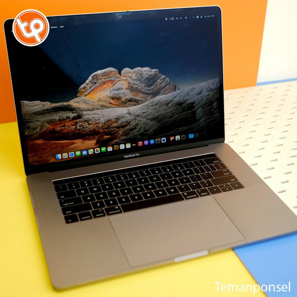 MacBook Pro (15-inch, 2016) Quad-core Intel core i7 macbook second