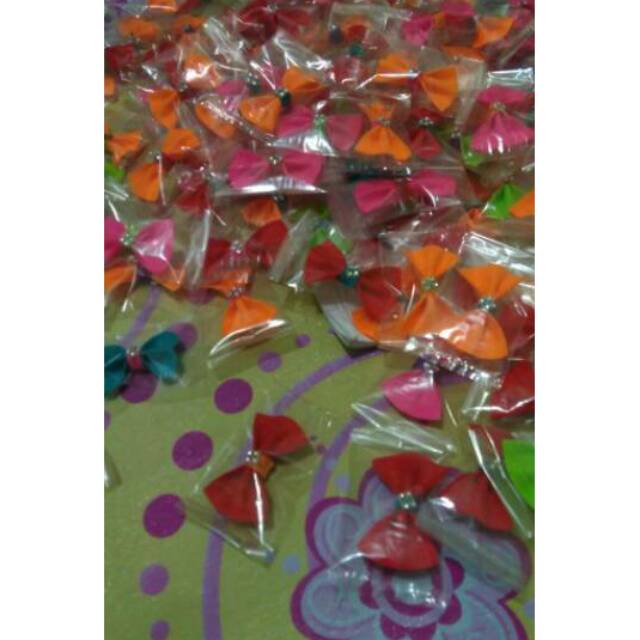 Souvenir Bross Kain Flanel / Bross Pita Flanel Swarouski