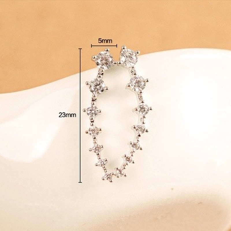 Korean style f fashion earrings a row of 7 diamonds inlaid rhinestone star stud earrings 210807