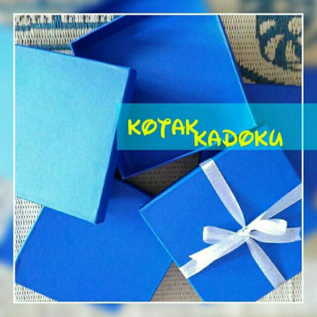 

Kotak Kado Biru uk 20*20*4cm / Kotak Hadiah/ Blue Box