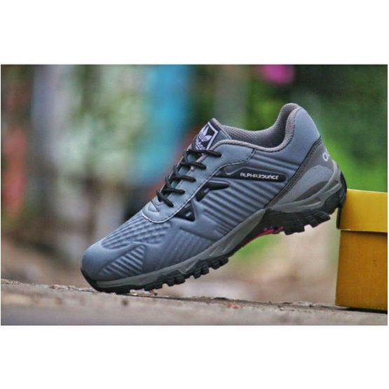 BIG SIZE SEPATU JUMBO UKURAN 38-47 Sepatu Olahraga Sport IMPORT VIETNAM Hiking Pria wanita Import
