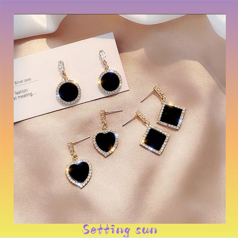 S925 Silver Needle Earrings Temperamen Fashion Kepribadian Anting Geometris Anting Wanita TN