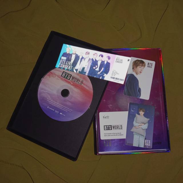 Album BTS WORLD unsealed + pc seokjin + jungkook