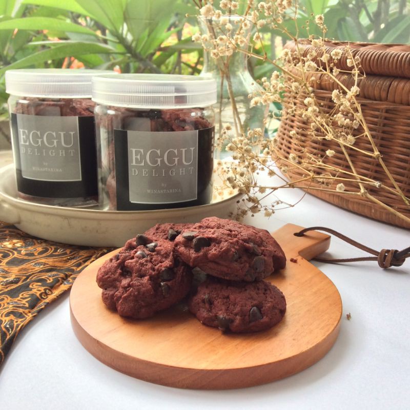 

Red Velvet Cookies by EGGU DELIGHT