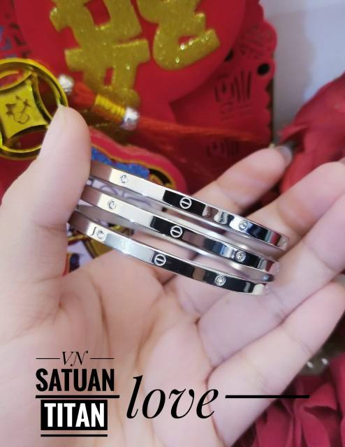 Titanium set perhiasan 2415e