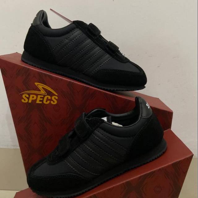 SPECS 104 SEPATU SEKOLAH