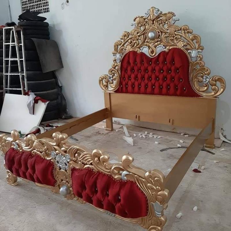 Ranjang barong kayu jati / tempat tidur ukir Jepara / ranjang mewah