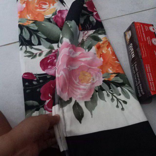 Kintakun Dluxe Kusuma Harsana Kelana Sprei 120.160.180