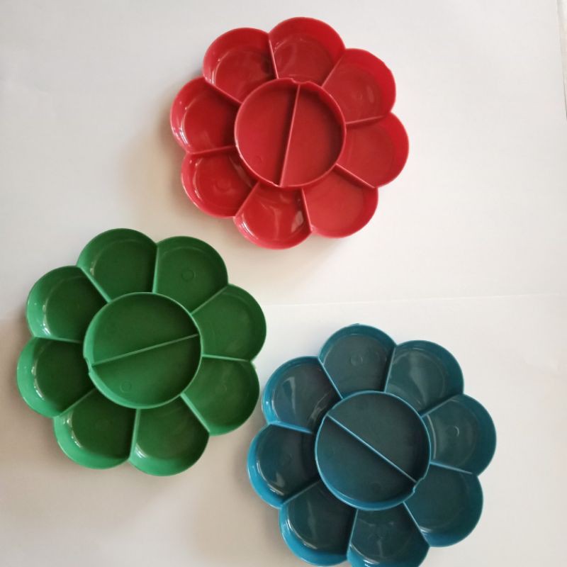 

palet / piring / tempat cat air