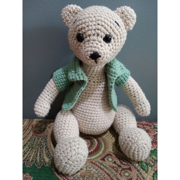 Boneka rajut beruang