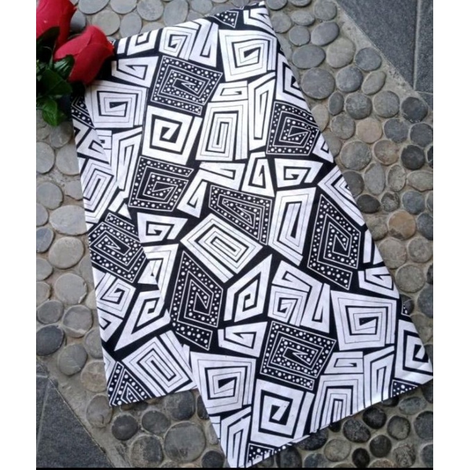 Kain Batik Pekalongan warna hitam putih motif batangan sogan batik set kebaya embos jarik seragam ba