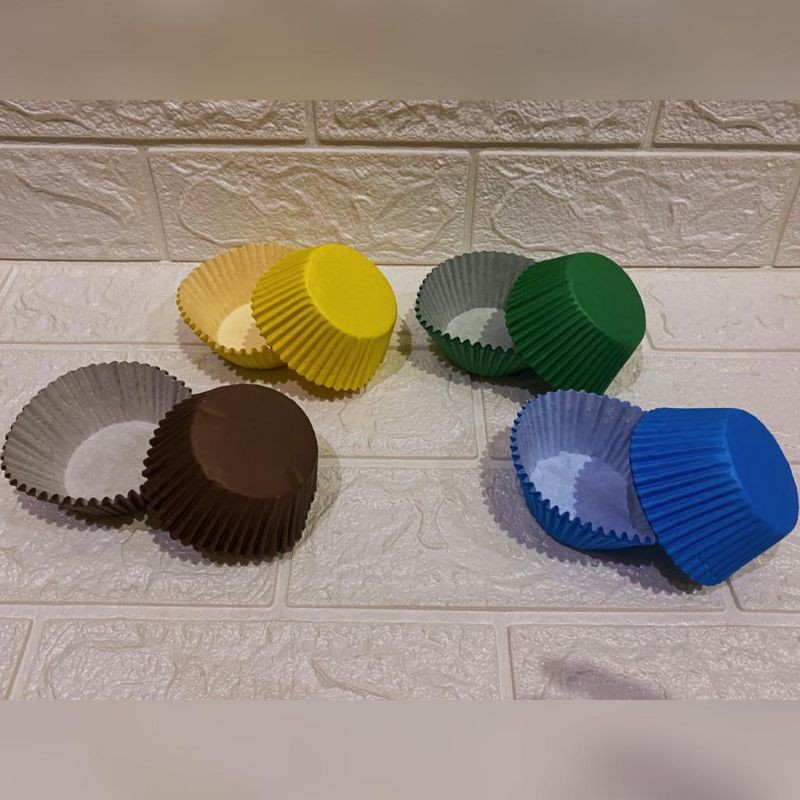 

Cupcake Kertas Bulat Warna Uk. 125mm x 55mm